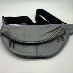 ‎Vintage Leather Fanny pack